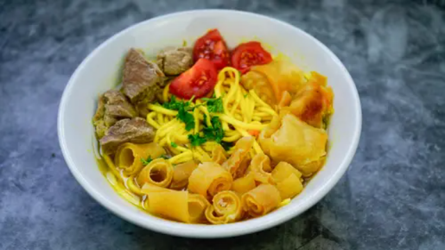 Soto Mie Betawi: Perpaduan Kuah Gurih dan Mi Kenyal Khas Jakarta